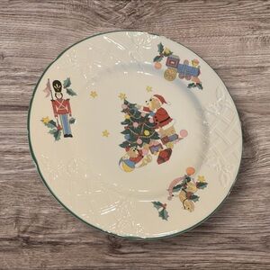 Mikasa English Countryside Magical Eve Christmas Plate Bear Train Nutcracker